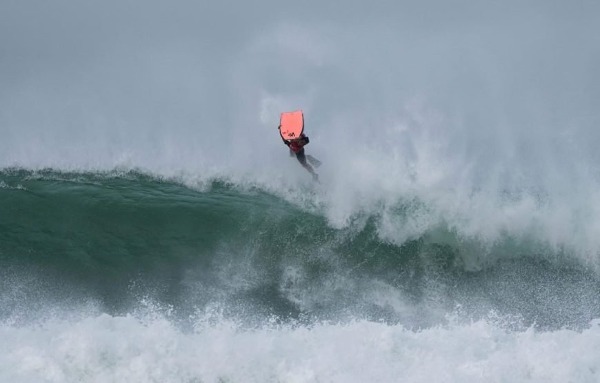 SURFING LESSONS – ANCHOR POINT