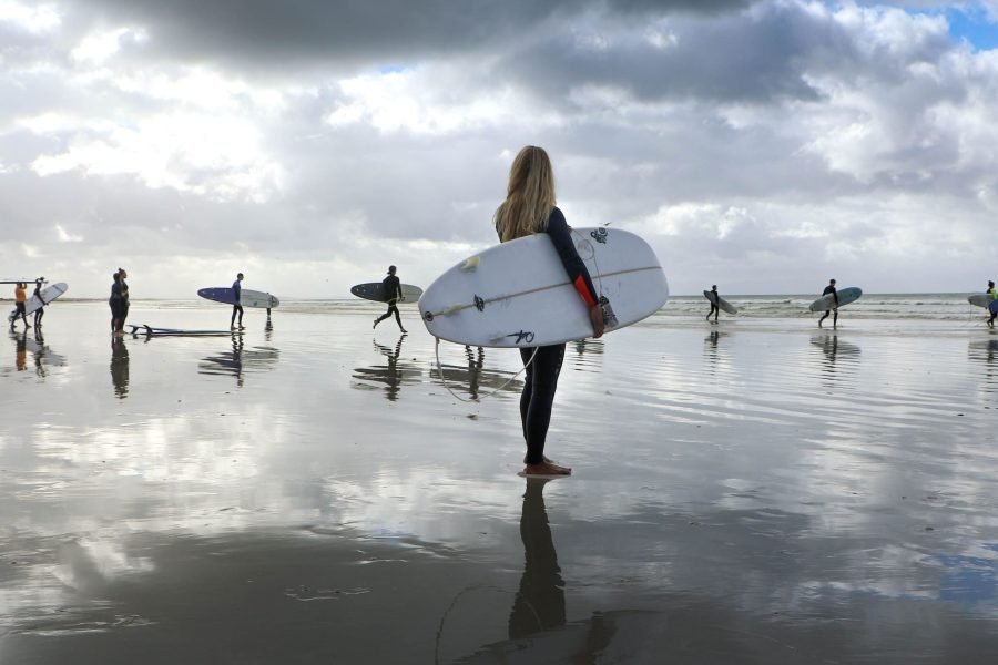 SURFING LESSONS – ANCHOR POINT