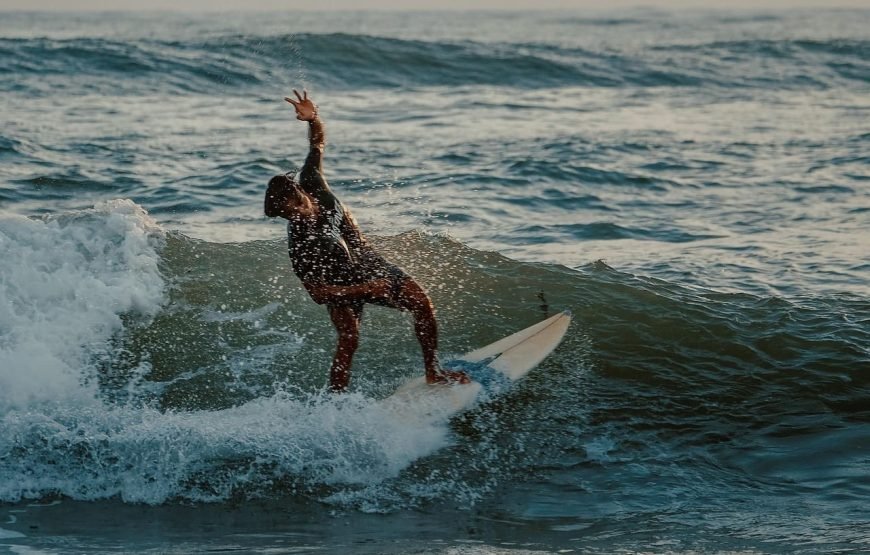 SURFING LESSONS – ANCHOR POINT